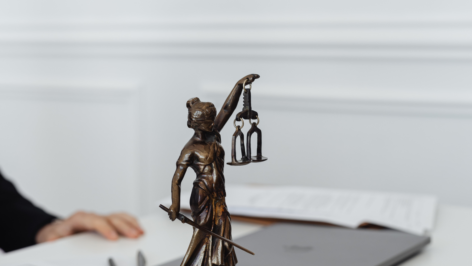 Contact an Experienced Manhattan White Collar Crime Criminal Defense Attorney Today