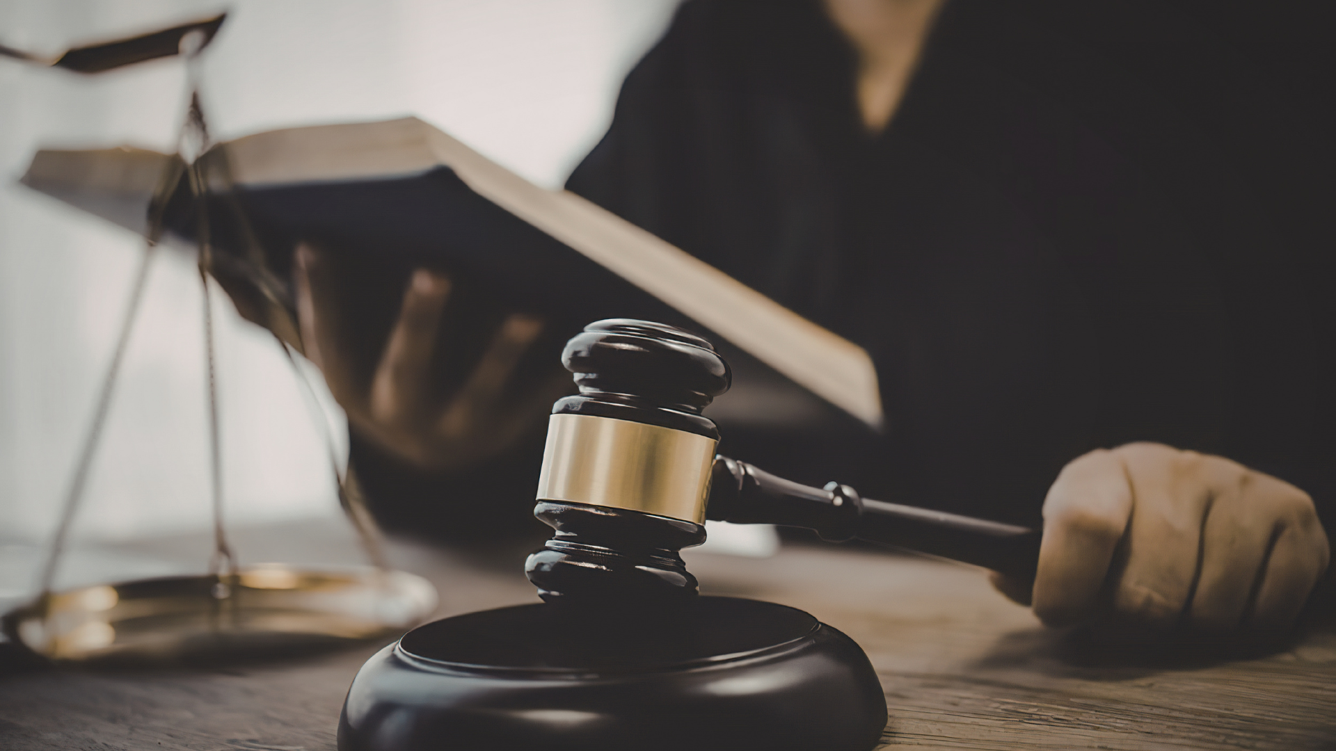 How Queens Criminal Defense Attorneys Protect the Rights of Those Arrested for Gun Charges